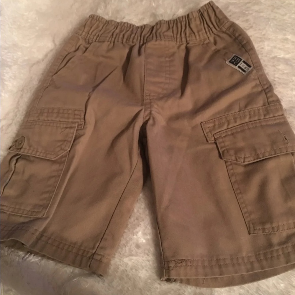 Khakis shorts
